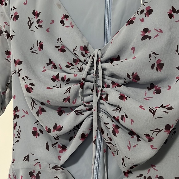 NWT WAYF X Revolve Blue Floral Ruched Mini Dress With Cut Out - Picture 6 of 9